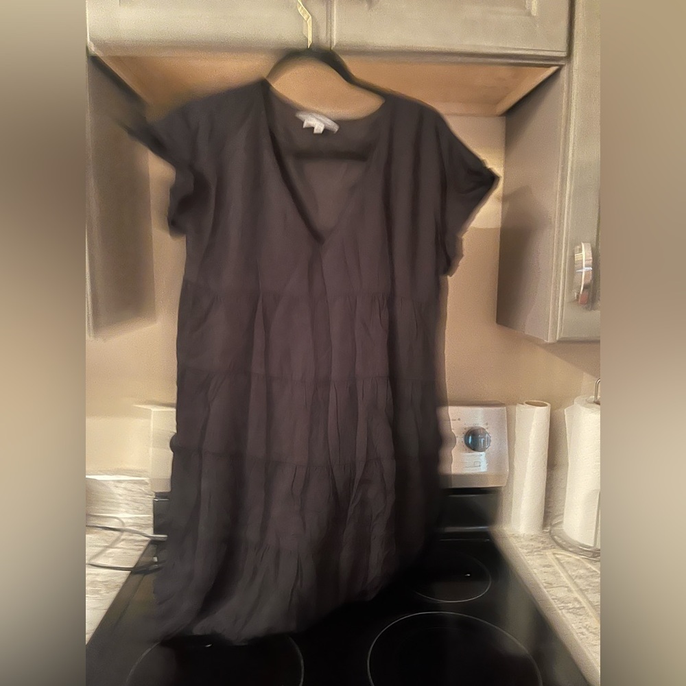 V neck tiered dress